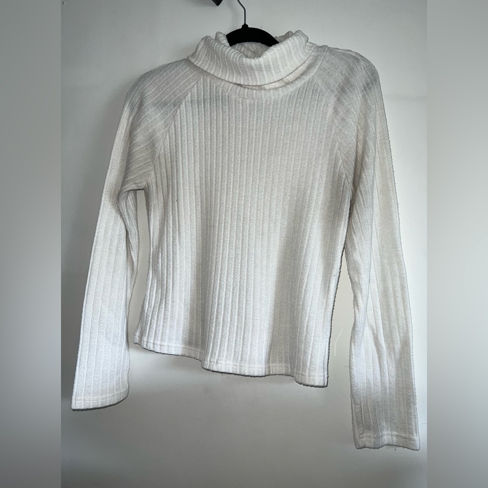 Shein White turtle neck sweater